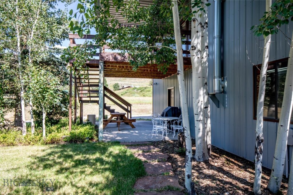 18 Sturdy Lane, Cameron MT 59720