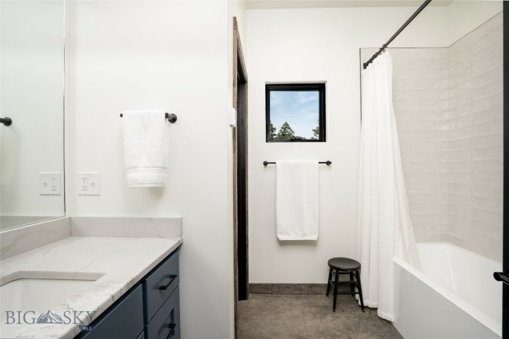 182 Elk Ridge Road, Livingston MT 59047