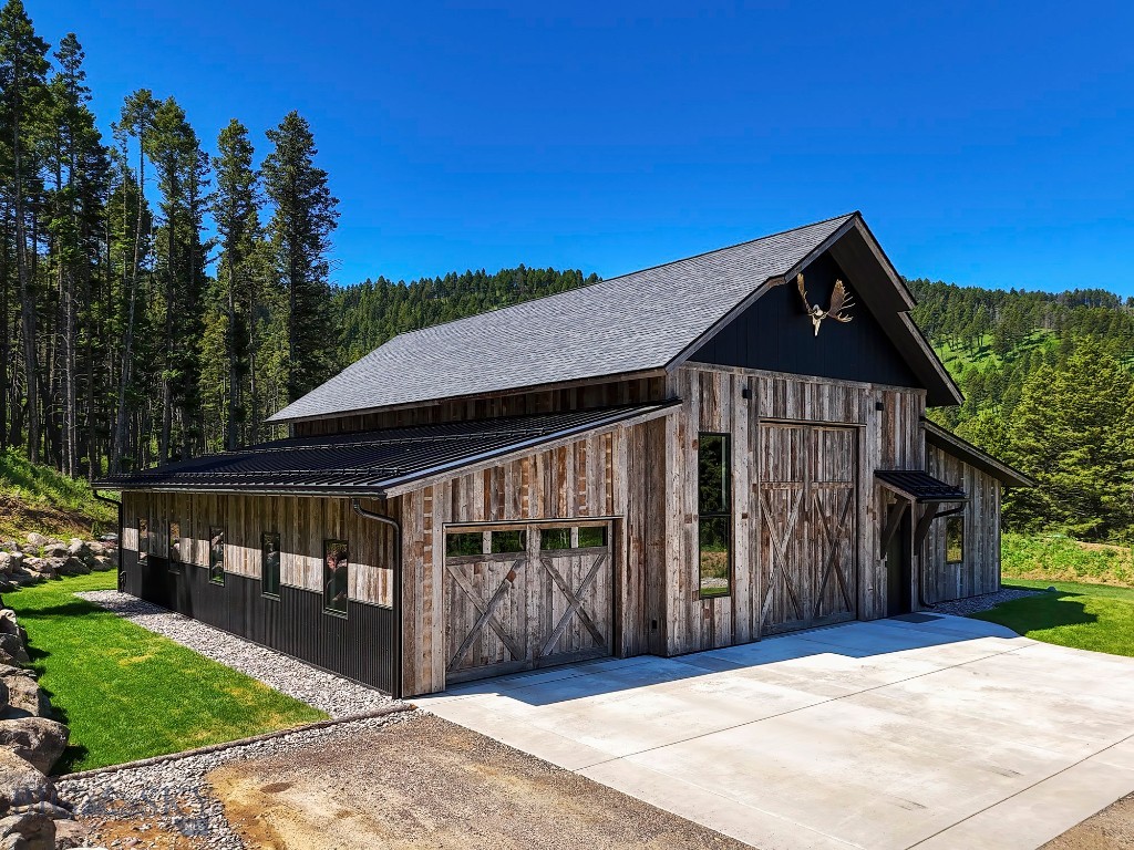 182 Elk Ridge Road, Livingston MT 59047