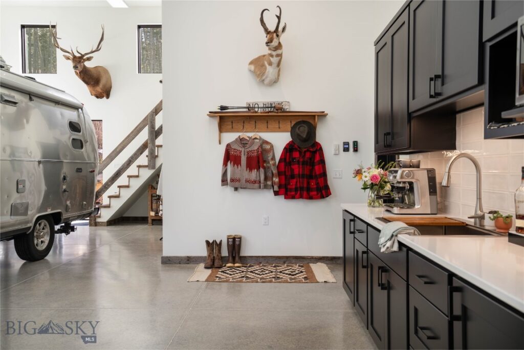 182 Elk Ridge Road, Livingston MT 59047