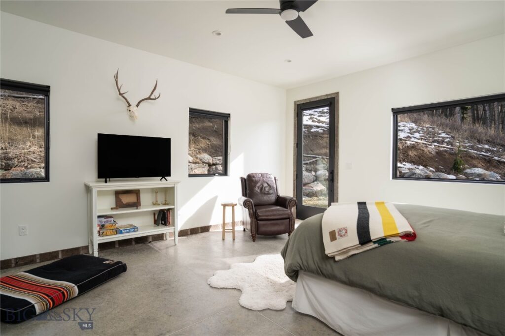 182 Elk Ridge Road, Livingston MT 59047
