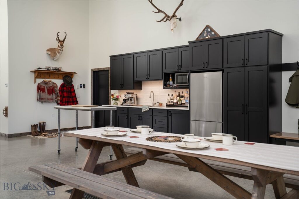 182 Elk Ridge Road, Livingston MT 59047