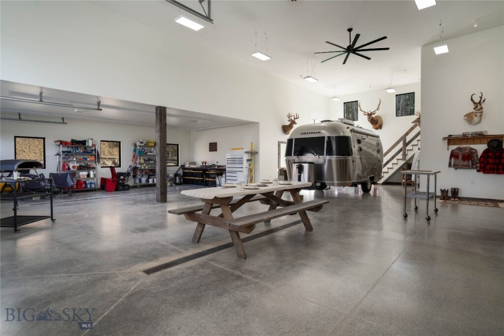 182 Elk Ridge Road, Livingston MT 59047