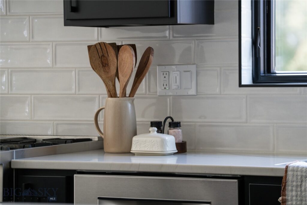 182 Elk Ridge Road, Livingston MT 59047