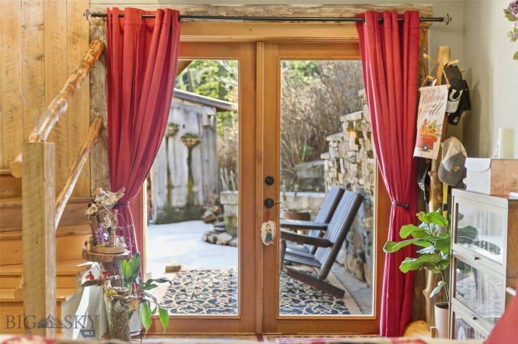 192 Mountain Brook Road, Livingston MT 59047