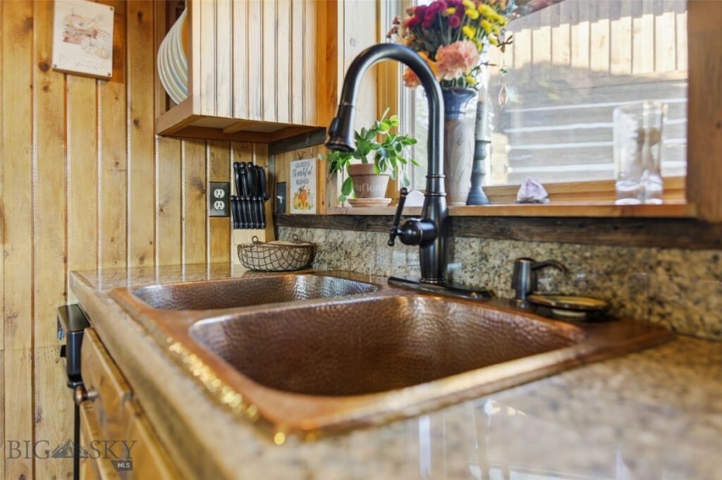 192 Mountain Brook Road, Livingston MT 59047