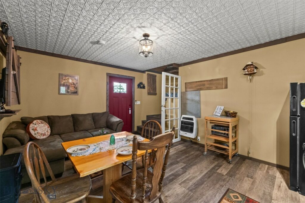 192 Mountain Brook Road, Livingston MT 59047