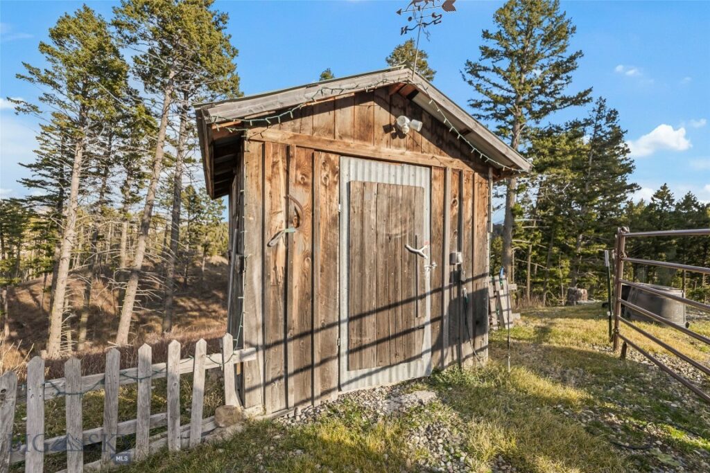 192 Mountain Brook Road, Livingston MT 59047