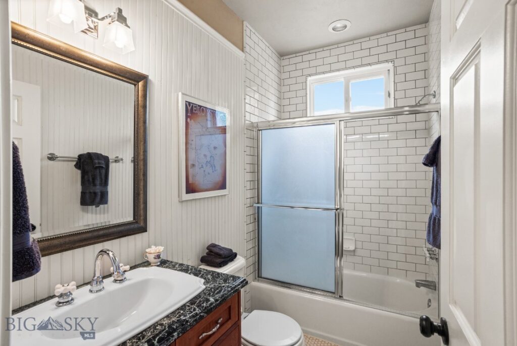 1921 E River Road, Livingston MT 59047