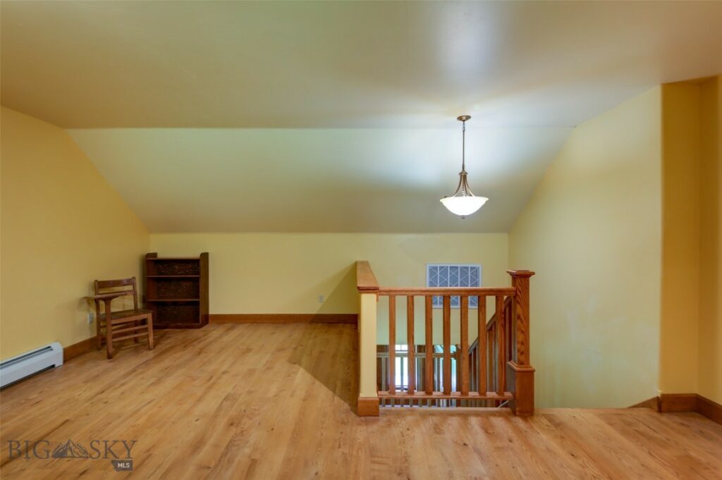 1986 E River Road, Livingston MT 59047