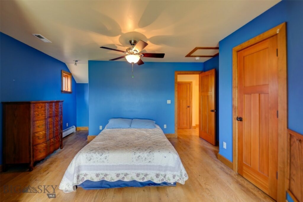 1986 E River Road, Livingston MT 59047