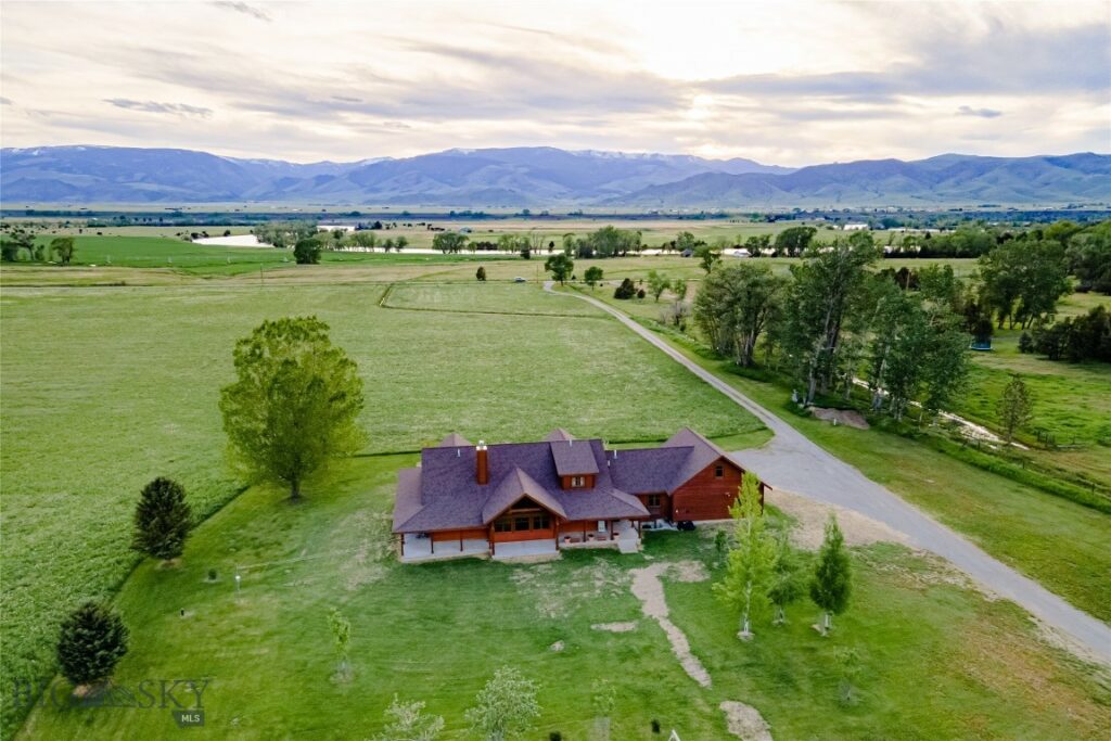 1986 E River Road, Livingston MT 59047