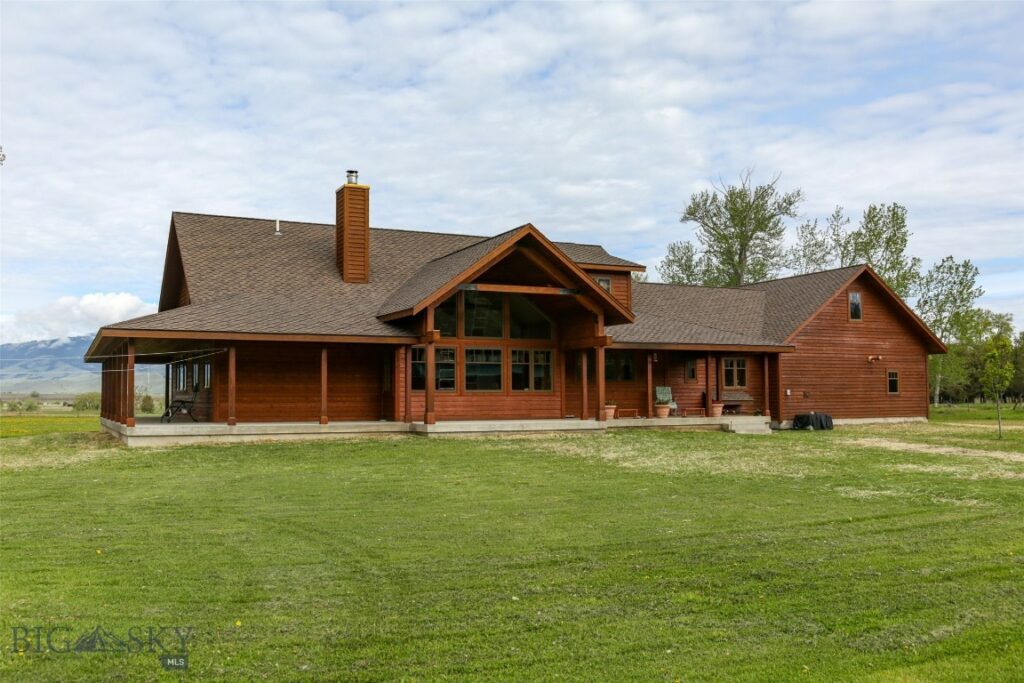 1986 E River Road, Livingston MT 59047