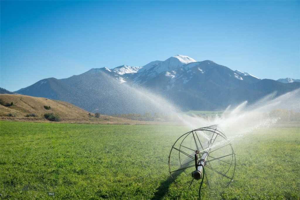 1986 E River Road, Livingston MT 59047