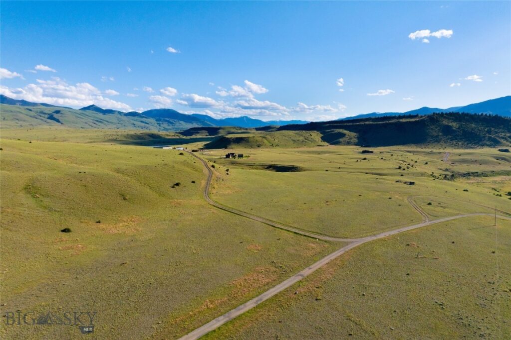 PARCEL B2E East River Road, Pray MT 59065