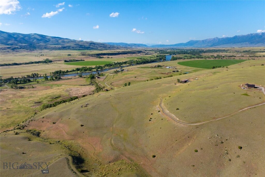 PARCEL B2E East River Road, Pray MT 59065