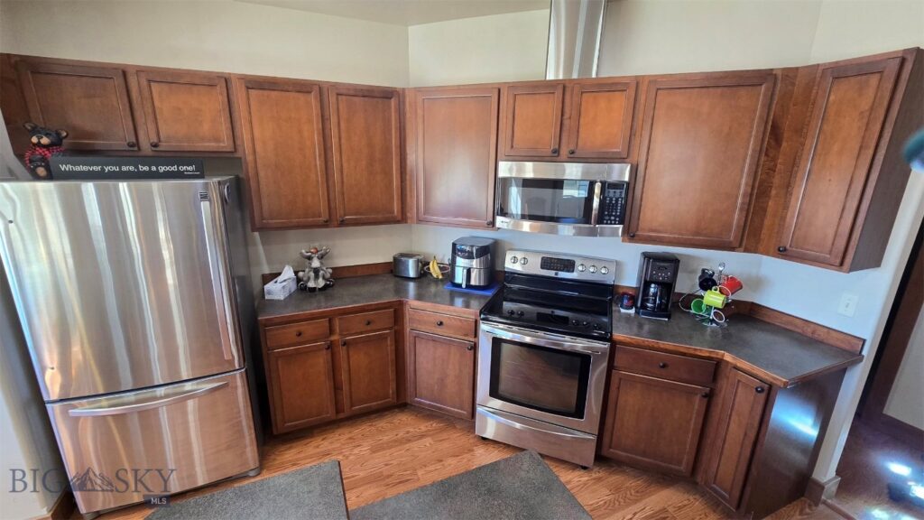 2 Hawk’s Court, Sheridan MT 59749