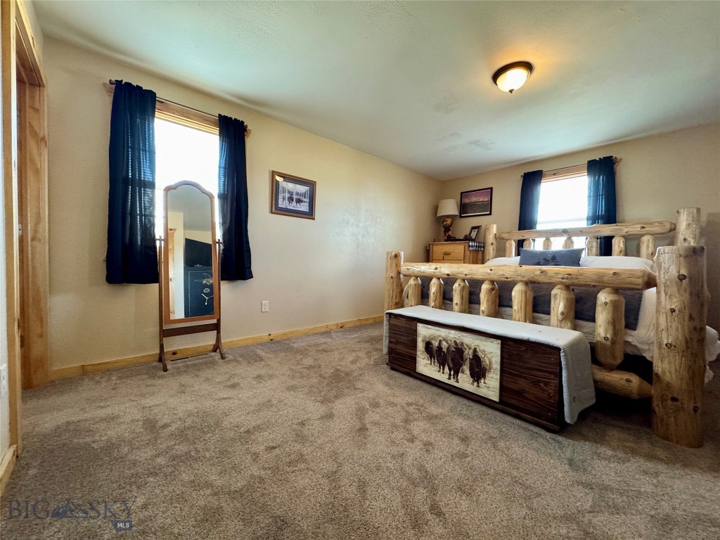 2 Cielo Grande Dr, Livingston MT 59047