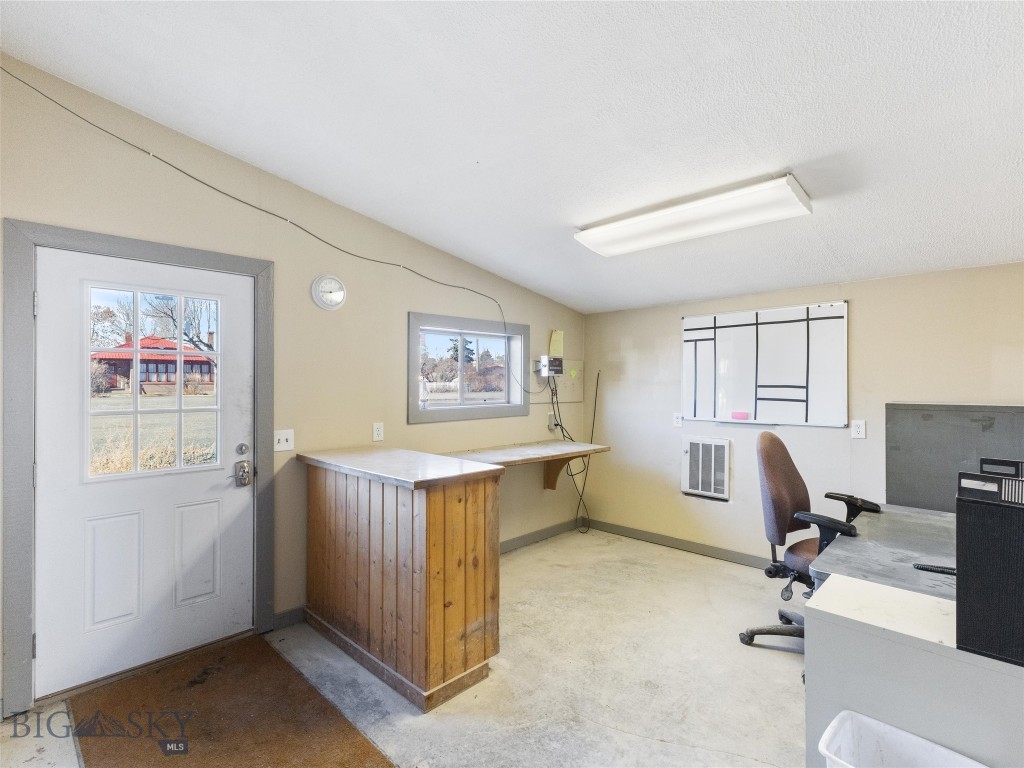 2 S Lincoln Street, Whitehall MT 59759
