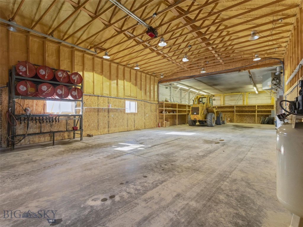 2 S Lincoln Street, Whitehall MT 59759