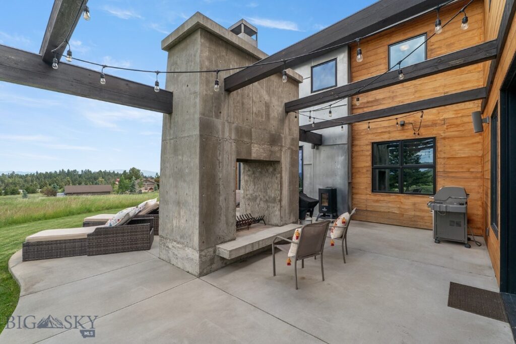 2 Finn Mountain Road, Montana City MT 59634
