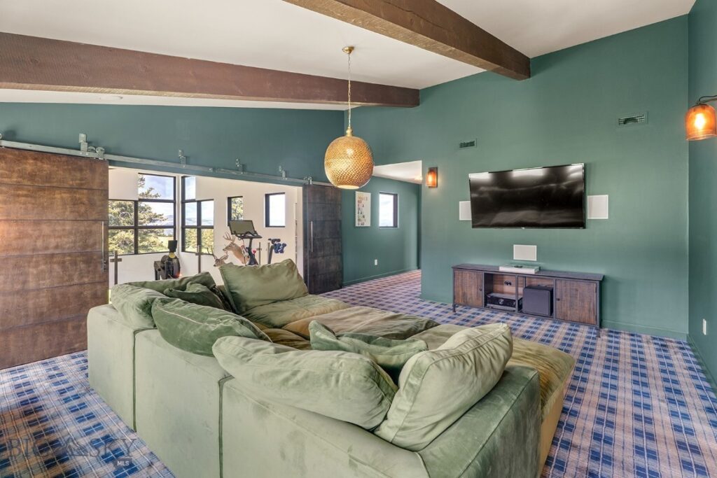 2 Finn Mountain Road, Montana City MT 59634