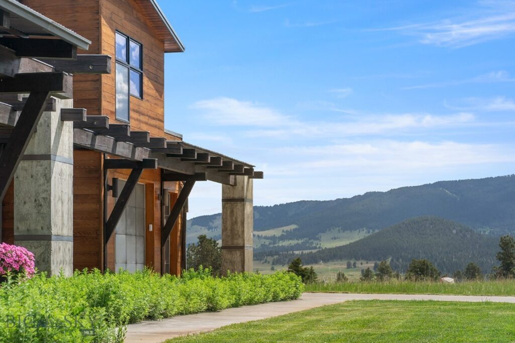 2 Finn Mountain Road, Montana City MT 59634