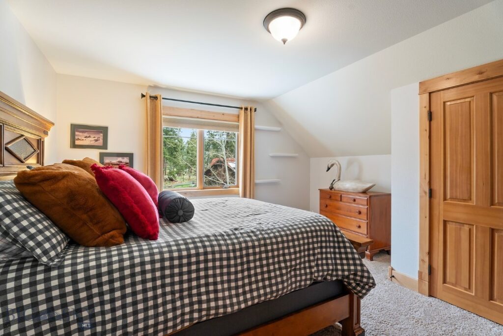 2 Grouse Court, Clancy MT 59634