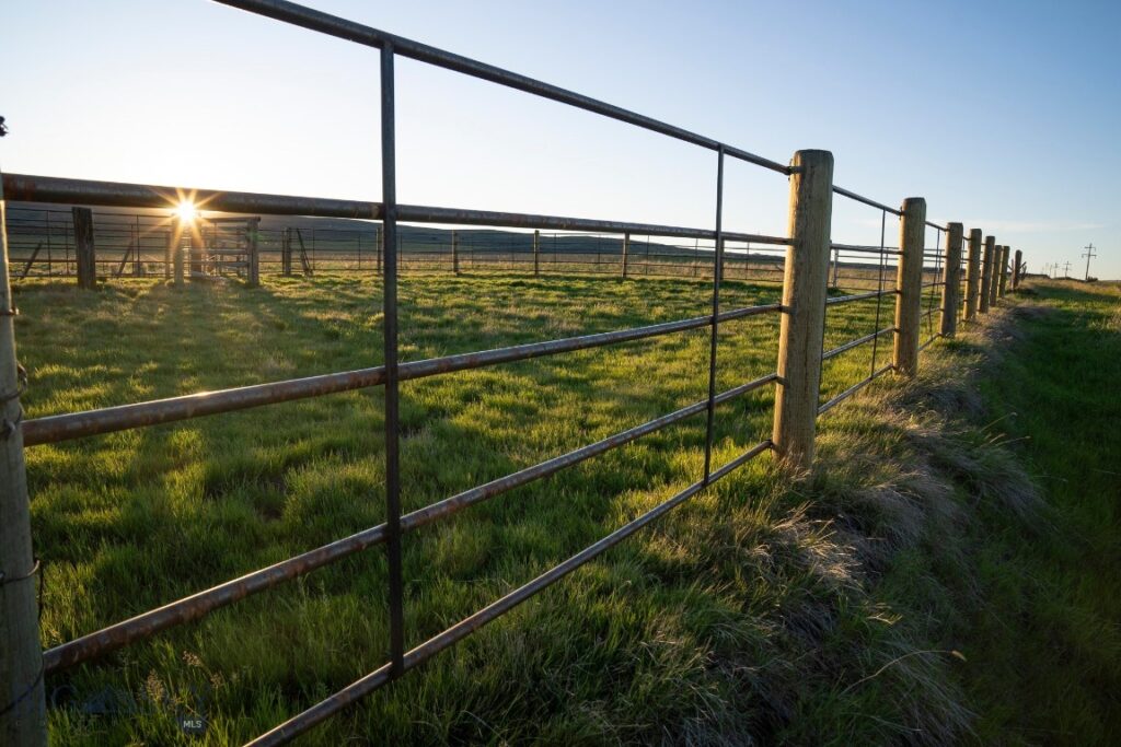 20 Shy rd, Wilsall MT 59086