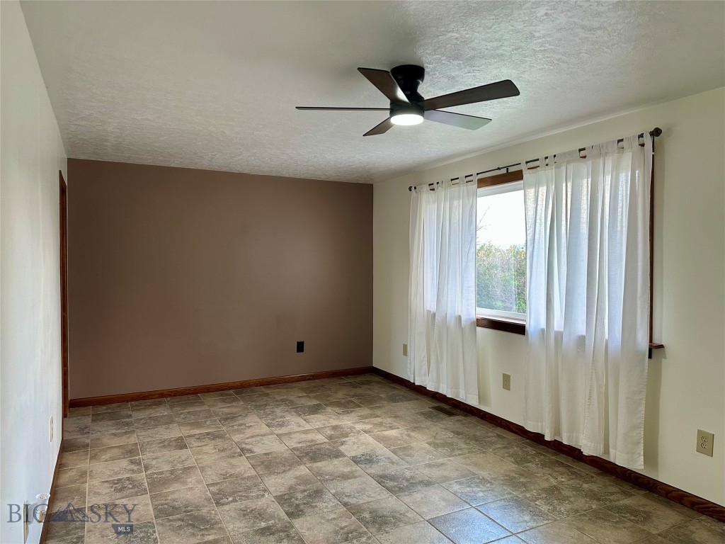 200 Burt Lane, Whitehall MT 59759