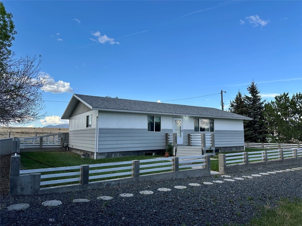 200 Burt Lane, Whitehall MT 59759