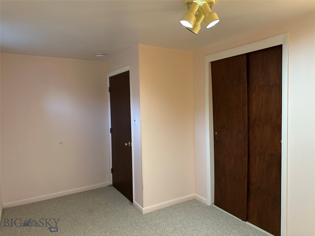 200 Burt Lane, Whitehall MT 59759