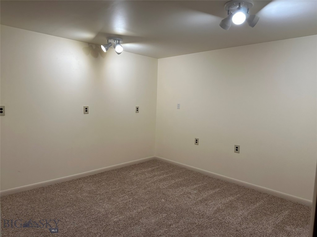 200 Burt Lane, Whitehall MT 59759