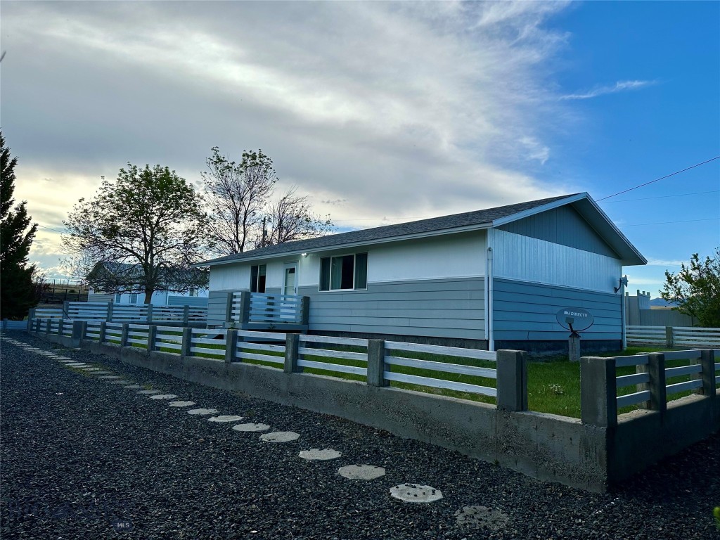 200 Burt Lane, Whitehall MT 59759