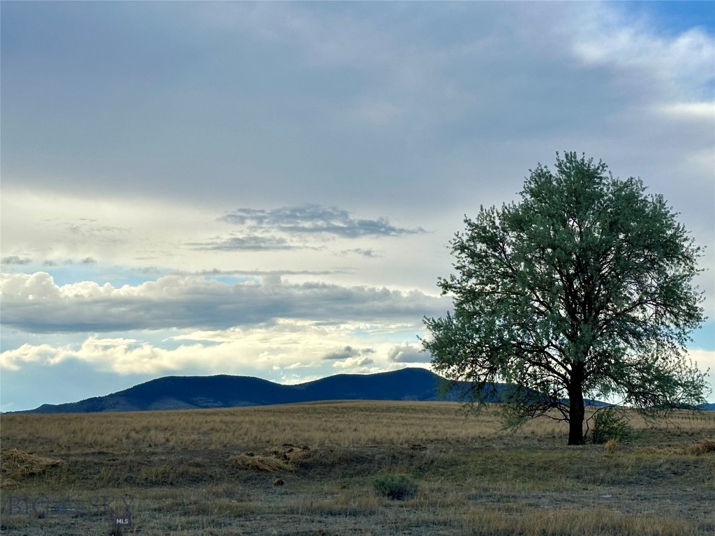 200 Burt Lane, Whitehall MT 59759