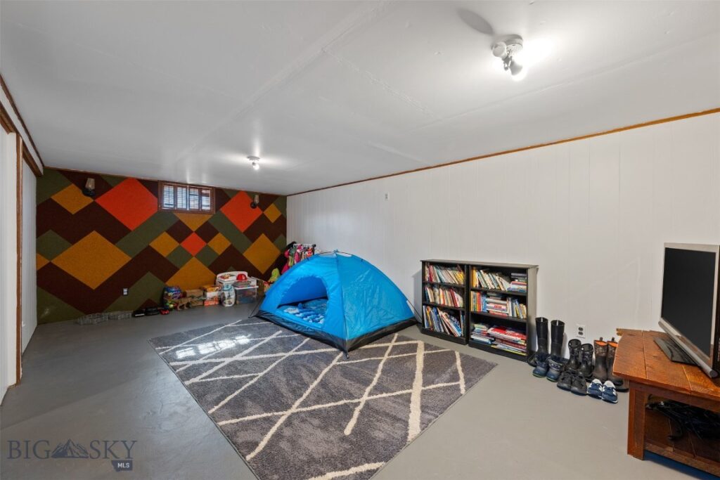 2004 W Park Avenue, Anaconda MT 59711