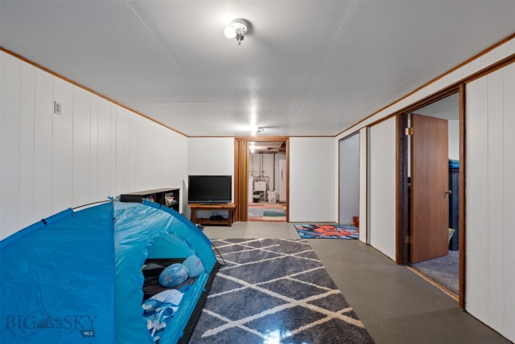 2004 W Park Avenue, Anaconda MT 59711