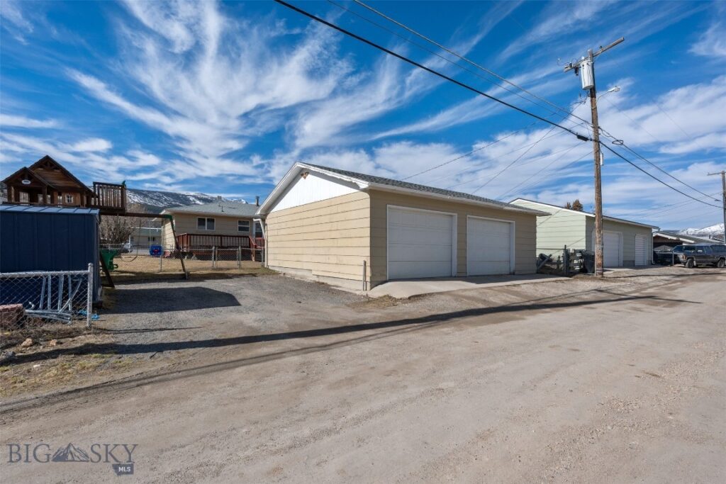 2004 W Park Avenue, Anaconda MT 59711
