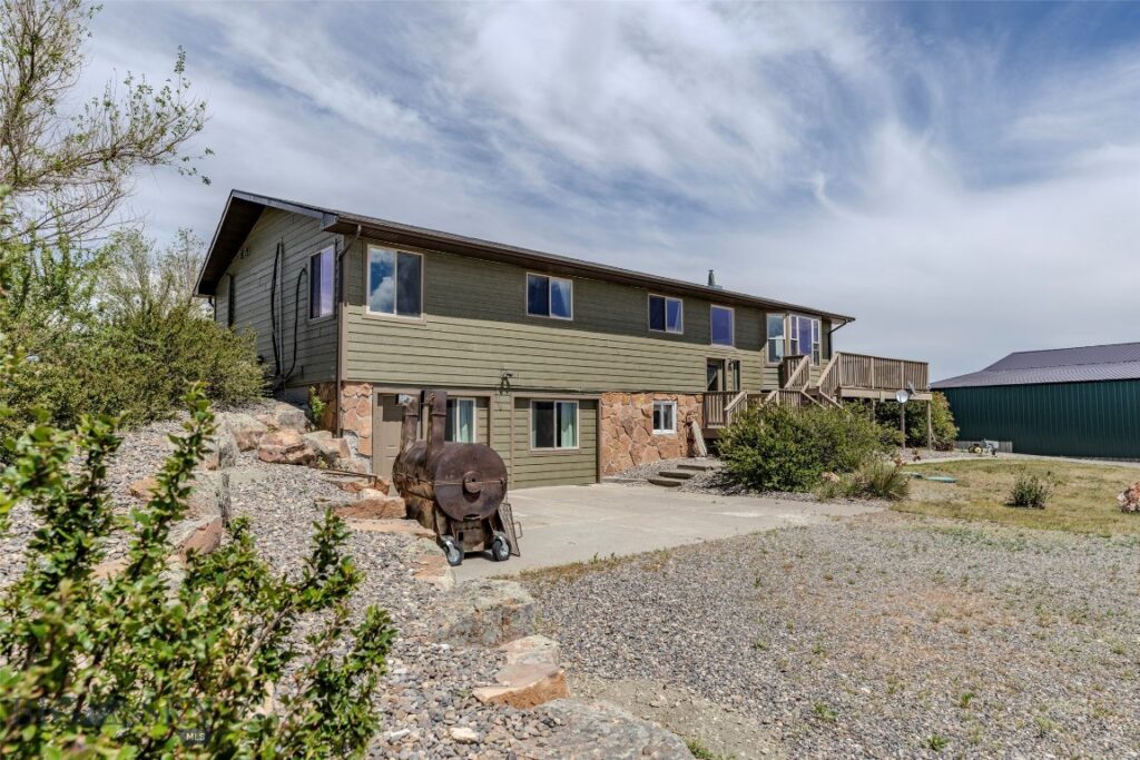 202 Fiddle Creek Road, Livingston MT 59047