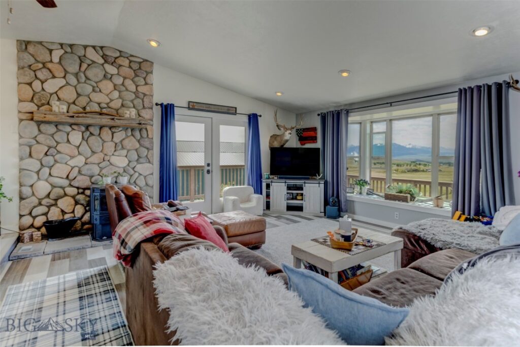 202 Fiddle Creek Road, Livingston MT 59047
