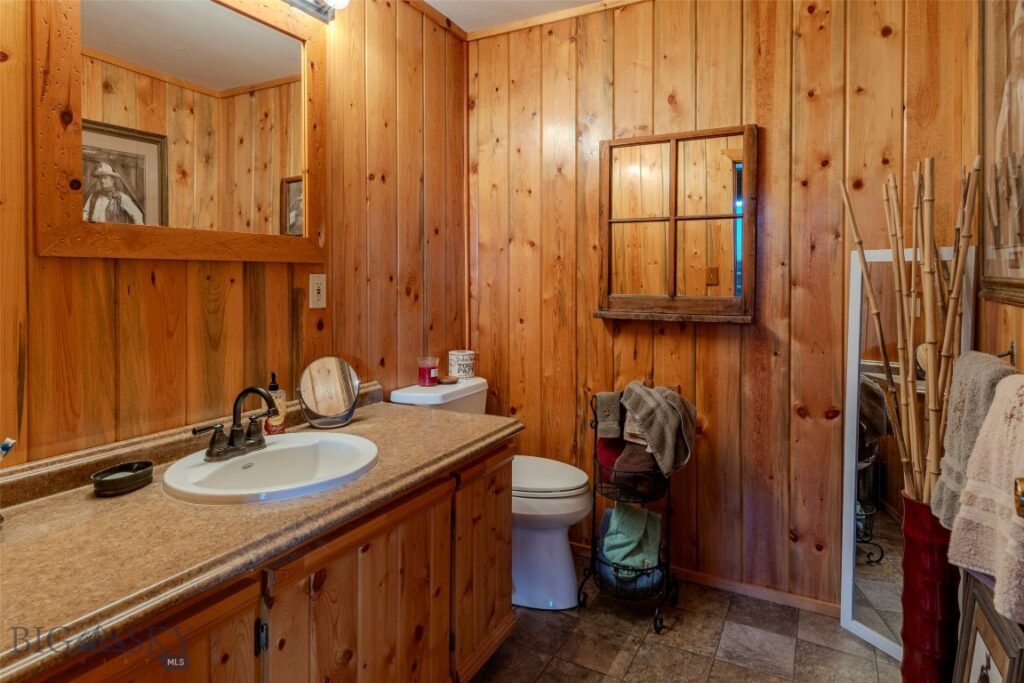 202 Fiddle Creek Road, Livingston MT 59047