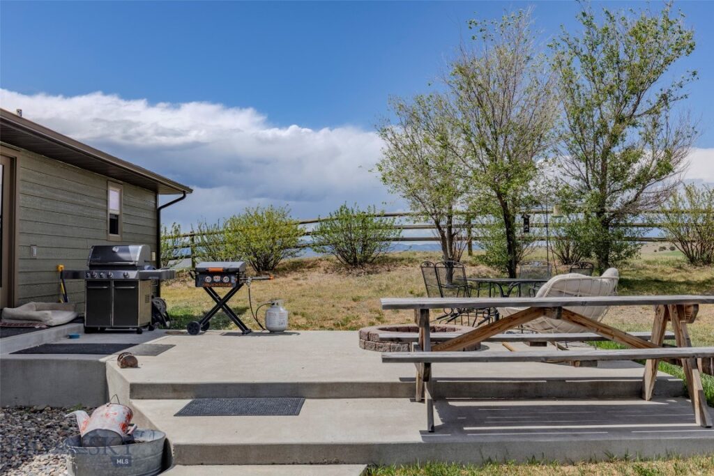 202 Fiddle Creek Road, Livingston MT 59047