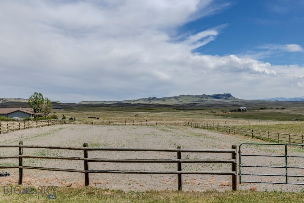 202 Fiddle Creek Road, Livingston MT 59047