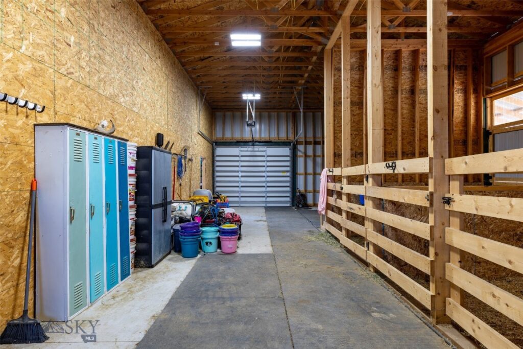 202 Fiddle Creek Road, Livingston MT 59047