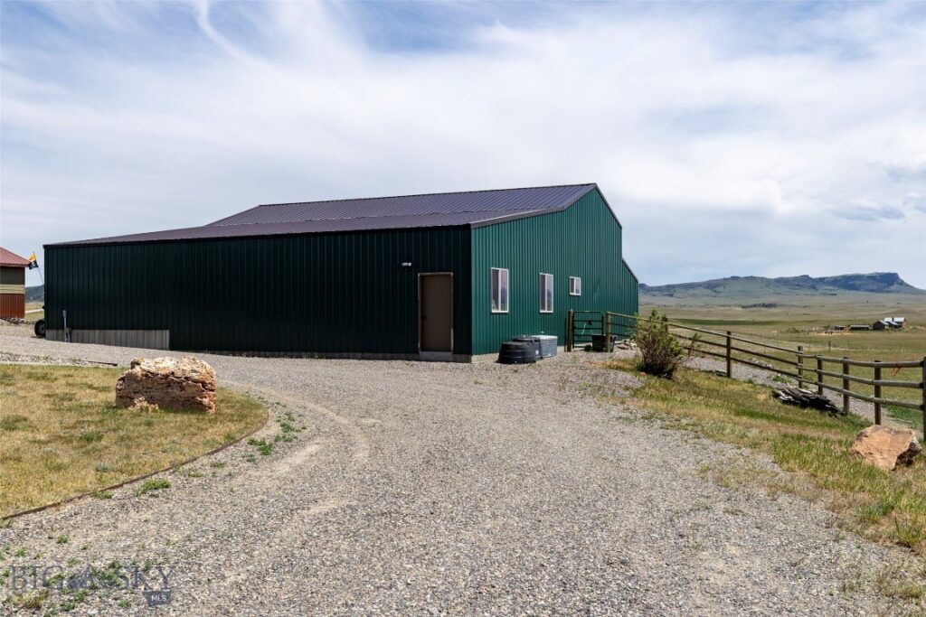 202 Fiddle Creek Road, Livingston MT 59047
