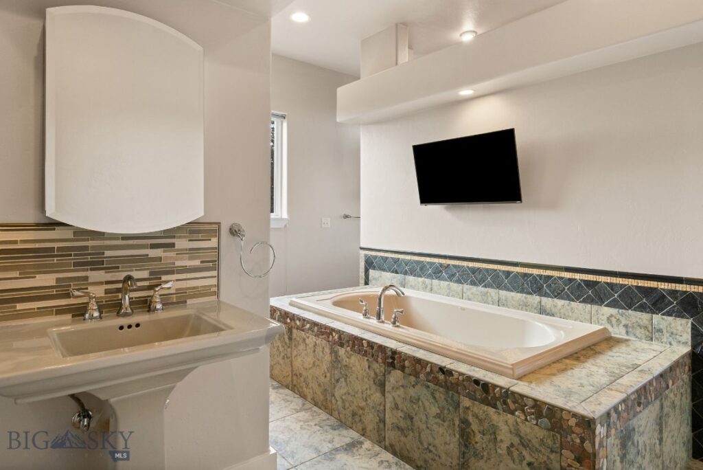 203 Alton Way, Bozeman MT 59718