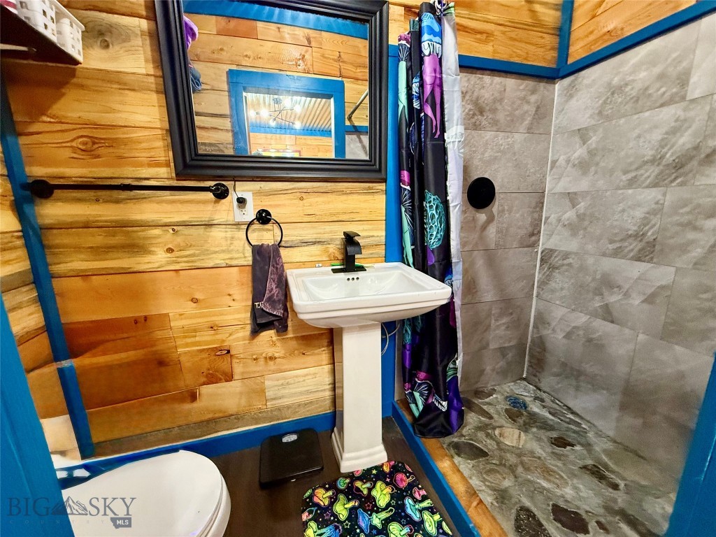 20590 Pole Gulch Road, Three Forks MT 59752