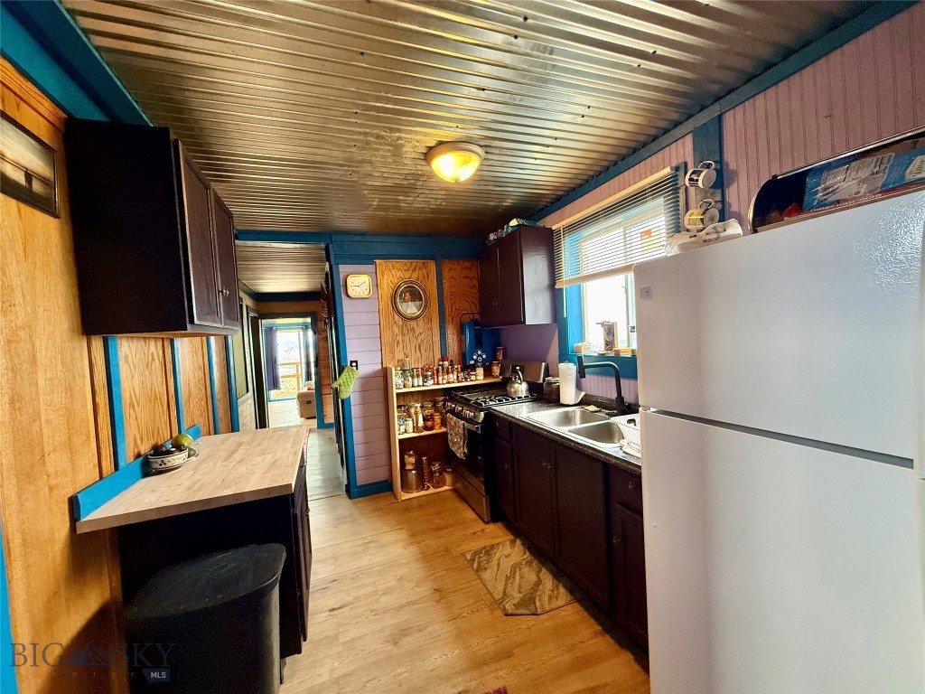 20590 Pole Gulch Road, Three Forks MT 59752
