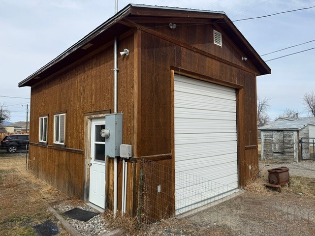 207 Harris, Big Timber MT 59011