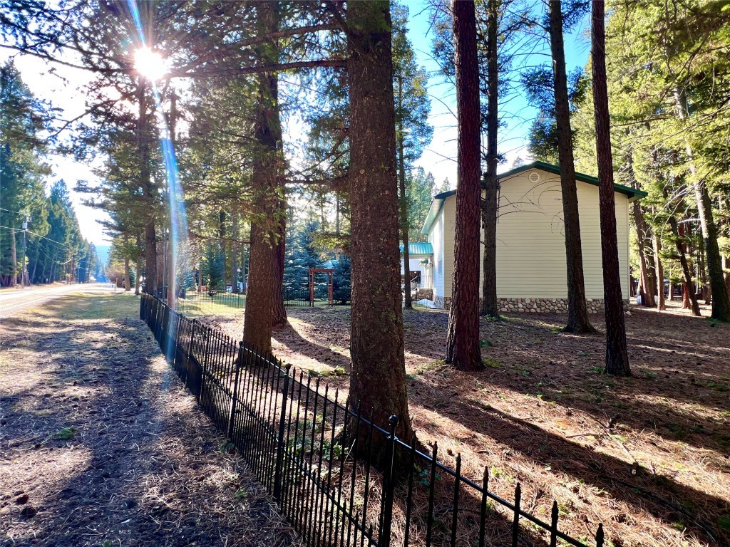 208 4th, Lincoln MT 59639